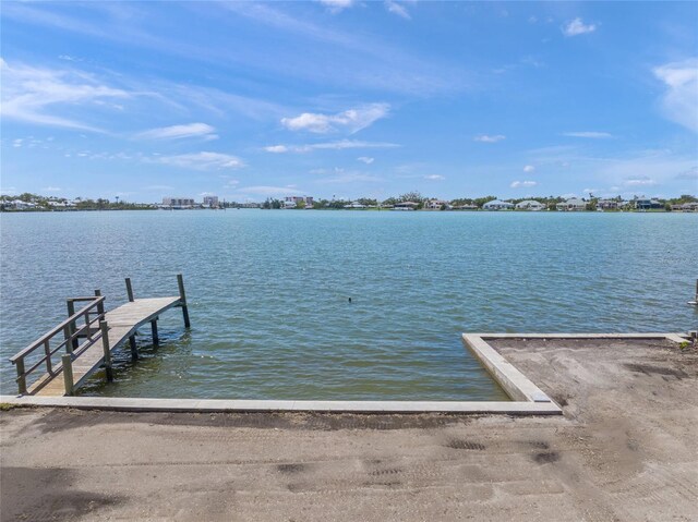 325 Sunrise Dr, Nokomis, FL 34275