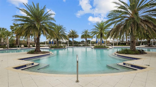 5816 Mezzana Run, Palmetto, FL 34221 - community pool with a patio area