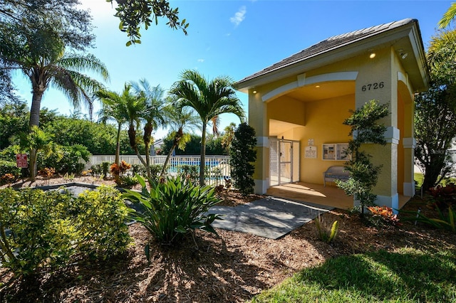 6721 Oak Manor Dr, Lakewood Ranch, FL 34202 - view of yard with fence