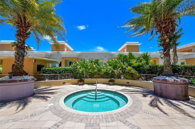 800 N Tamiami Trl Unit 317, Sarasota, FL 34236 - view of pool