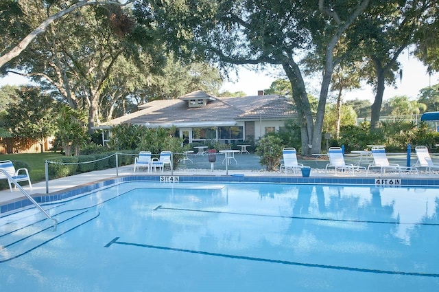 5812 Garden Lakes Fern, Bradenton, FL 34203 - community pool featuring a patio
