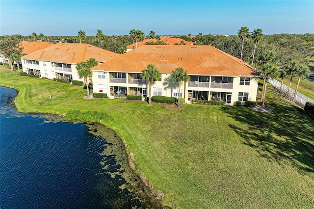 8422 Wethersfield Run Unit 103, Lakewood Ranch, FL 34202 - aerial view of property and surrounding area with a large body of water
