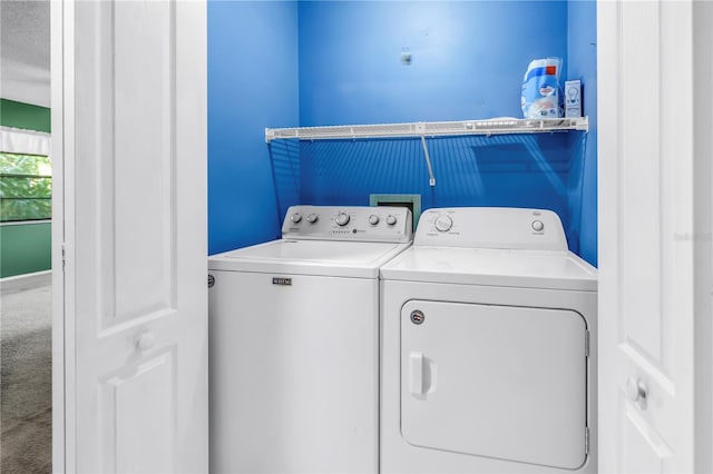 3934 Brookside Dr, Sarasota, FL 34231 - laundry room with washer and clothes dryer