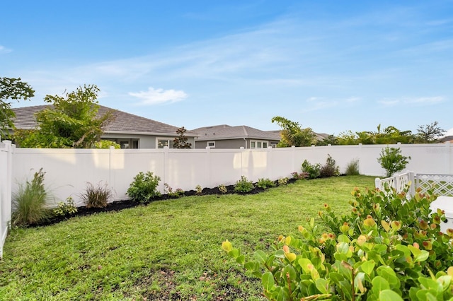 5770 Long Shore Loop, Sarasota, FL 34238 - view of fenced backyard