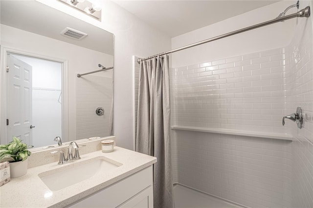23257 Mccandless Ave, Punta Gorda, FL 33980 - bathroom with a shower with curtain and vanity