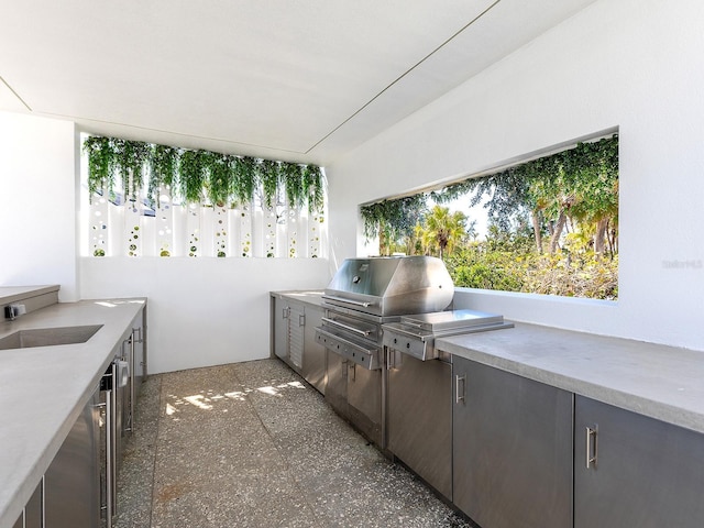 7647 Sanderling Rd, Sarasota, FL 34242 - view of patio / terrace featuring a sink