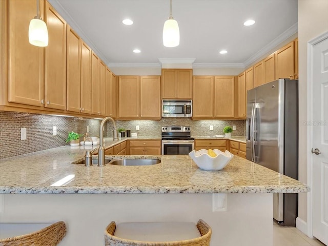 635 Chipper Dr, Sun City Center, FL 33573 - kitchen featuring appliances with stainless steel finishes, a peninsula, light brown cabinetry, a sink, and backsplash