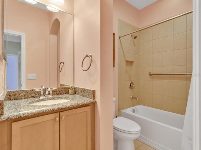 635 Chipper Dr, Sun City Center, FL 33573 - full bathroom with toilet, shower / tub combo, vanity, and tile patterned flooring