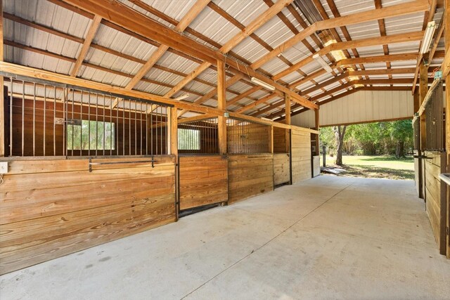 13719 Seminole Trl, Wimauma, FL 33598 - view of stable