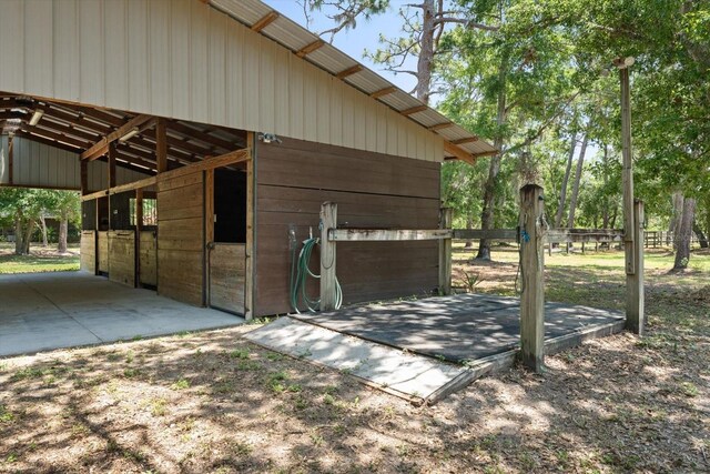 13719 Seminole Trl, Wimauma, FL 33598 - view of horse barn