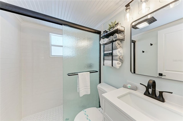 301 Highland Ave Unit 3, Bradenton Beach, FL 34217 - full bath with a tile shower, vanity, toilet, and crown molding