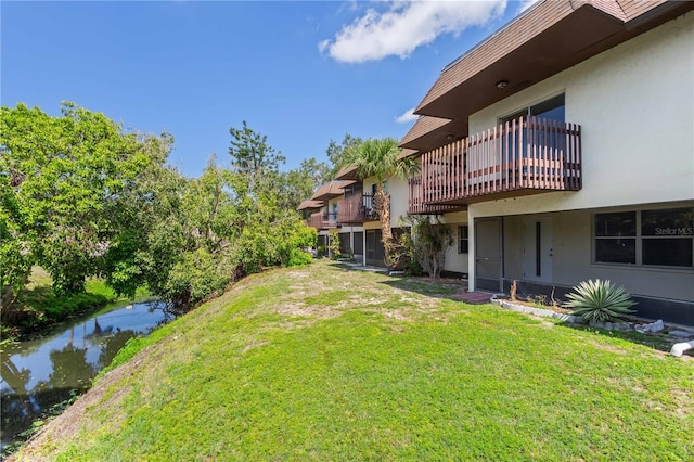 3212 Ramblewood Dr N Unit 3212, Sarasota, FL 34237 - view of grassy yard