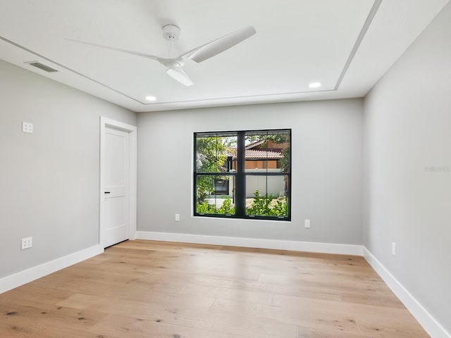 180 Lookout Point Dr, Osprey, FL 34229 - spare room featuring light wood-style floors, recessed lighting, and ceiling fan
