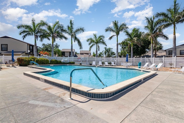 716 SE 12th Ct Unit 31, Cape Coral, FL 33990 - community pool with fence and a patio