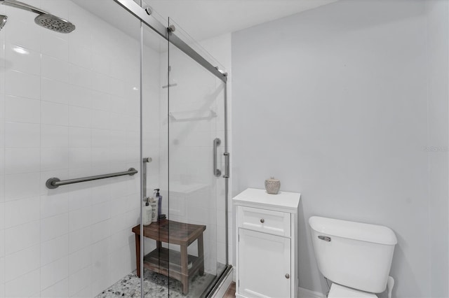 7160 Cedar Hollow Cir, Bradenton, FL 34203 - full bathroom featuring a stall shower and toilet