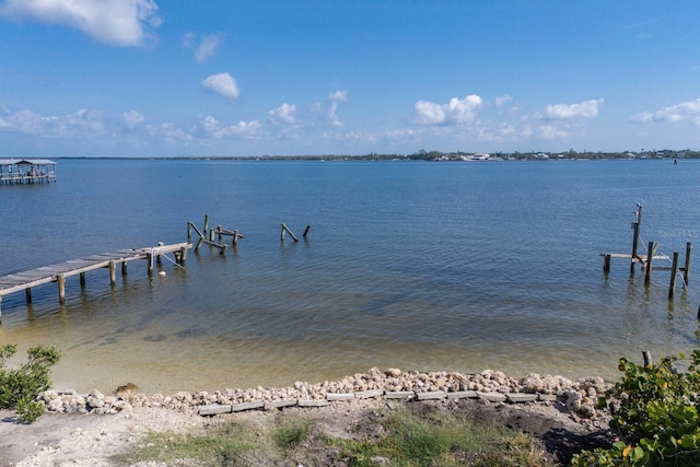 5912 Riverview Ln, Bradenton, FL 34209 - dock featuring a water view