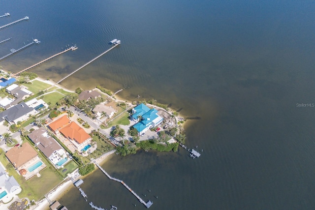 5912 Riverview Ln, Bradenton, FL 34209 - aerial view of property and surrounding area featuring a nearby body of water