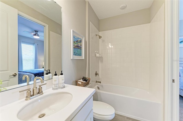 3027 Formia Ct, Lakewood Ranch, FL 34211 - ensuite bathroom featuring vanity, shower / bath combination, and ceiling fan