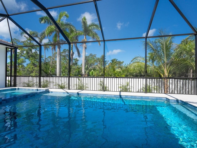 430 Pheasant Way, Sarasota, FL 34236 - view of pool with a lanai and a pool with connected hot tub