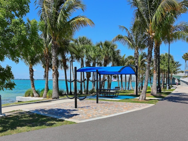 430 Pheasant Way, Sarasota, FL 34236 - view of property's community featuring a water view