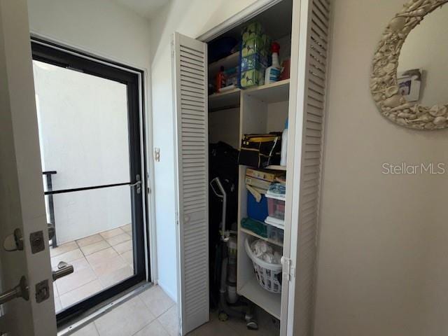 8977 Midnight Pass Rd Unit 521, Sarasota, FL 34242 - view of closet