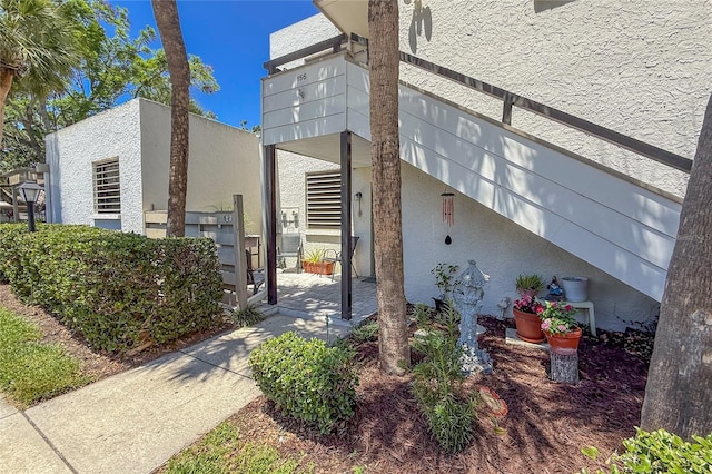 157 Pinehurst Dr Unit 157, Bradenton, FL 34210 - view of side of property with stucco siding