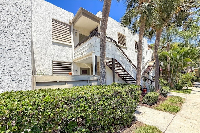 157 Pinehurst Dr Unit 157, Bradenton, FL 34210 - view of property with stairway
