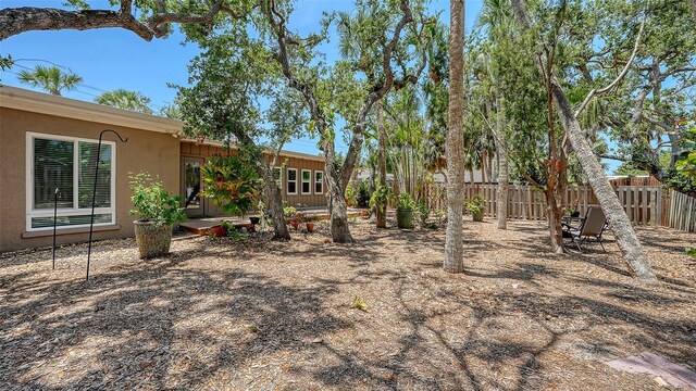 755 Edgemere Ln, Sarasota, FL 34242 - view of yard