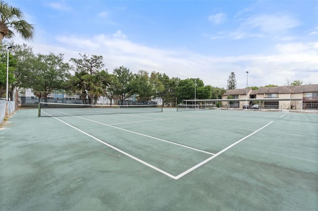 2704 Hidden Lake Blvd Unit C, Sarasota, FL 34237 - view of tennis court