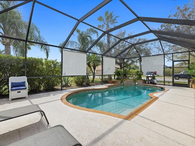 8222 Haven Harbour Way, Bradenton, FL 34212 - outdoor pool featuring a patio area and a lanai