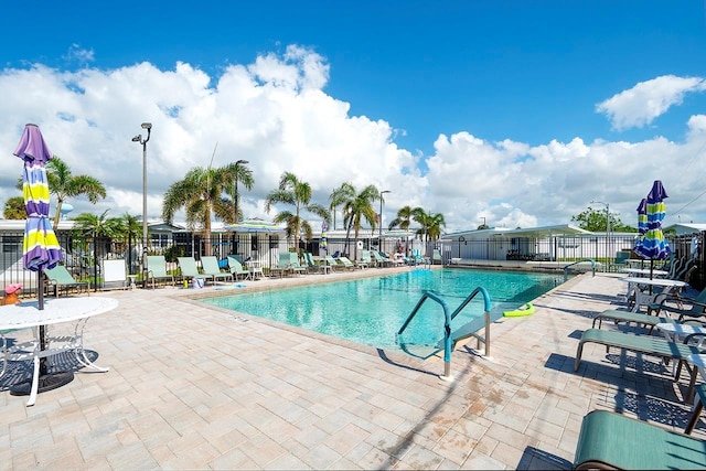 2066 Detroiter St, Sarasota, FL 34231