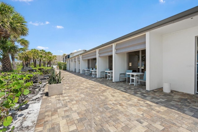 1255 E Peppertree Dr Unit 507, Sarasota, FL 34242 - view of patio / terrace
