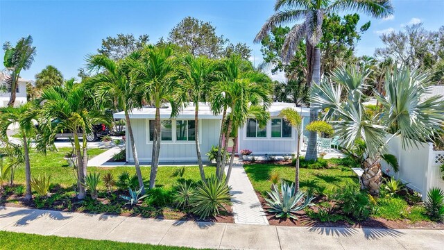 643 Calle Del Otono, Sarasota, FL 34242 - view of front of property