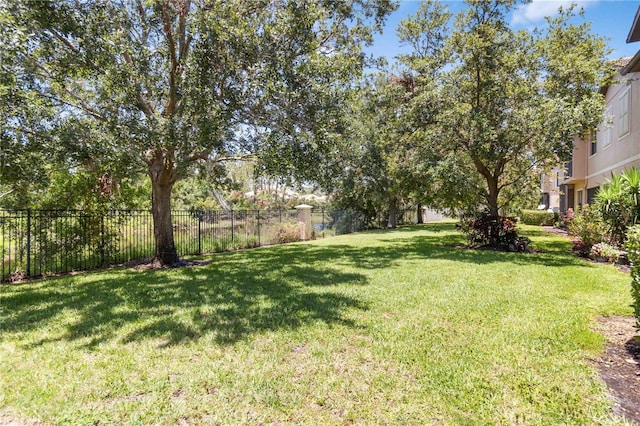 4220 Via Piedra Cir Unit 4-101, Sarasota, FL 34233 - view of yard