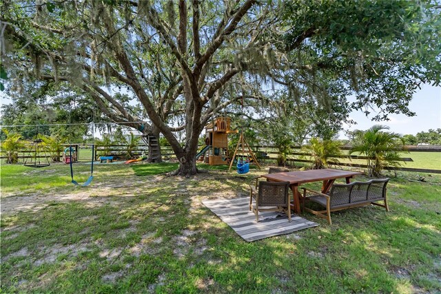 3810 Hidden River Rd, Sarasota, FL 34240 - view of yard