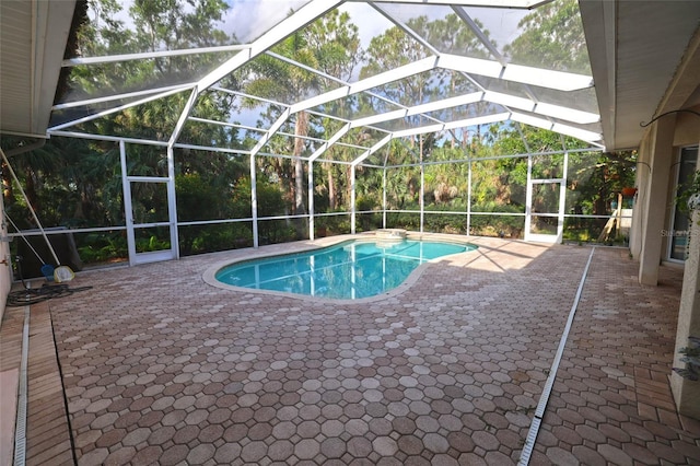 950 Trotter St, Nokomis, FL 34275 - outdoor pool with a patio area and a lanai