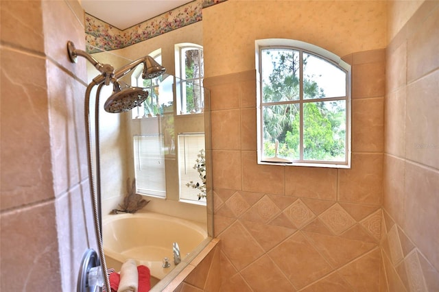 950 Trotter St, Nokomis, FL 34275 - bathroom with a tile shower and a garden tub