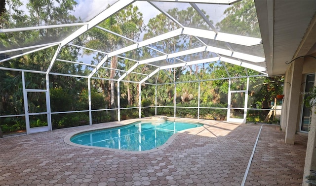 950 Trotter St, Nokomis, FL 34275 - outdoor pool with a patio area and a lanai