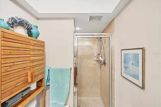 3914 Glen Oaks Manor Dr, Sarasota, FL 34232 - bathroom featuring a shower stall