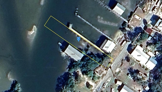 12682 Bayshore Ave, Cedar Key, FL 32625