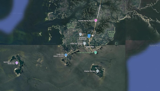 12682 Bayshore Ave, Cedar Key, FL 32625