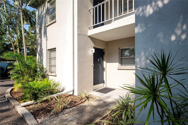 3745 Almeria Ave Unit 7S, Sarasota, FL 34239 - entrance to property featuring stucco siding