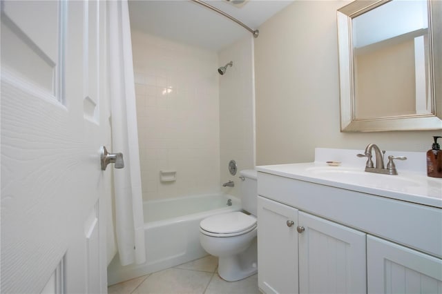 3745 Almeria Ave Unit 7S, Sarasota, FL 34239 - full bath featuring vanity, bathtub / shower combination, toilet, and tile patterned flooring