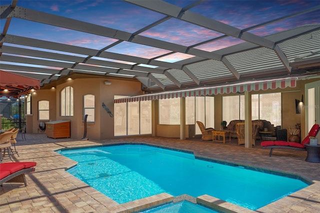 2901 Little Country Rd, Parrish, FL 34219 - view of swimming pool featuring a patio, a pool with connected hot tub, and a lanai