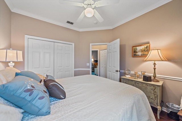 12322 Tall Pines Way, Lakewood Ranch, FL 34202 - bedroom with ornamental molding, a closet, and a ceiling fan