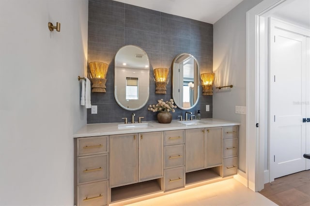 401 39th St, Holmes Beach, FL 34217 - full bath featuring double vanity and tasteful backsplash