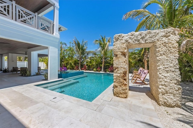 401 39th St, Holmes Beach, FL 34217 - swimming pool with a patio