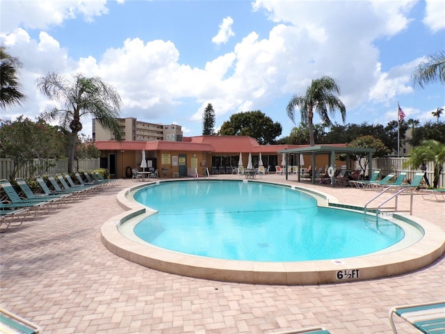 3820 Ironwood Ln Unit 104-I, Bradenton, FL 34209 - community pool with a patio