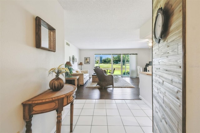 3820 Ironwood Ln Unit 104-I, Bradenton, FL 34209 - living area featuring light tile patterned floors