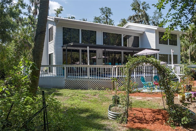 7251 Fish Farm Rd, Palmetto, FL 34221 - view of front of house featuring a sunroom